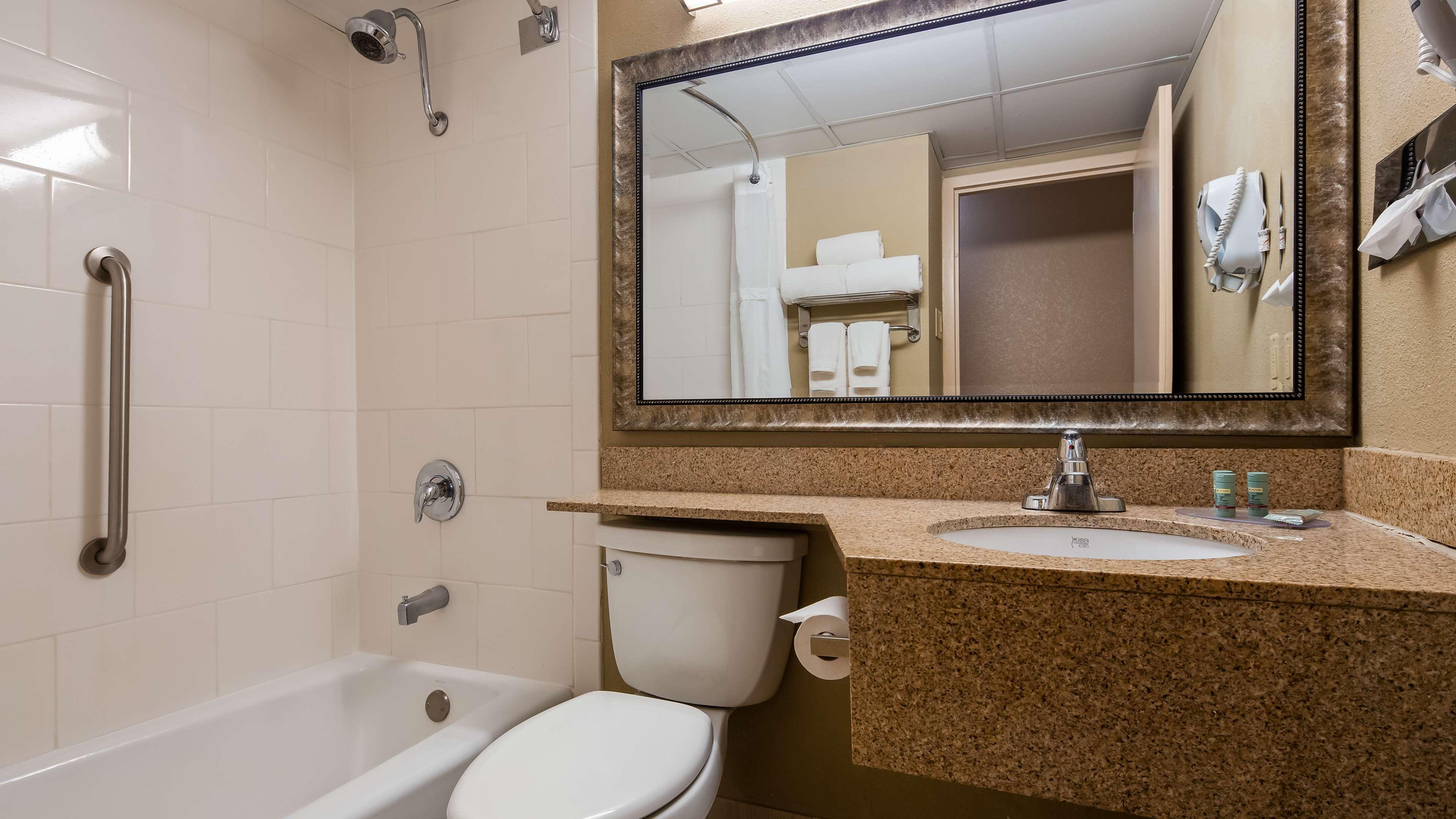 Best Western Crossroads Of The Bluffs Council Bluffs Buitenkant foto
